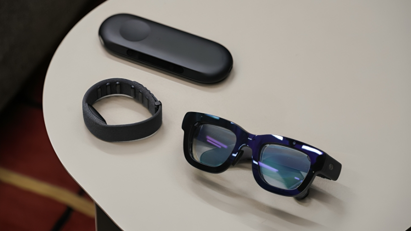 Director de Meta Zuckerberg presenta su primer prototipo de gafas ...