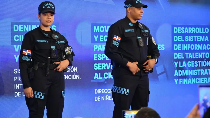 Director de la Policía dice comenzarán pruebas de los nuevos uniformes ...