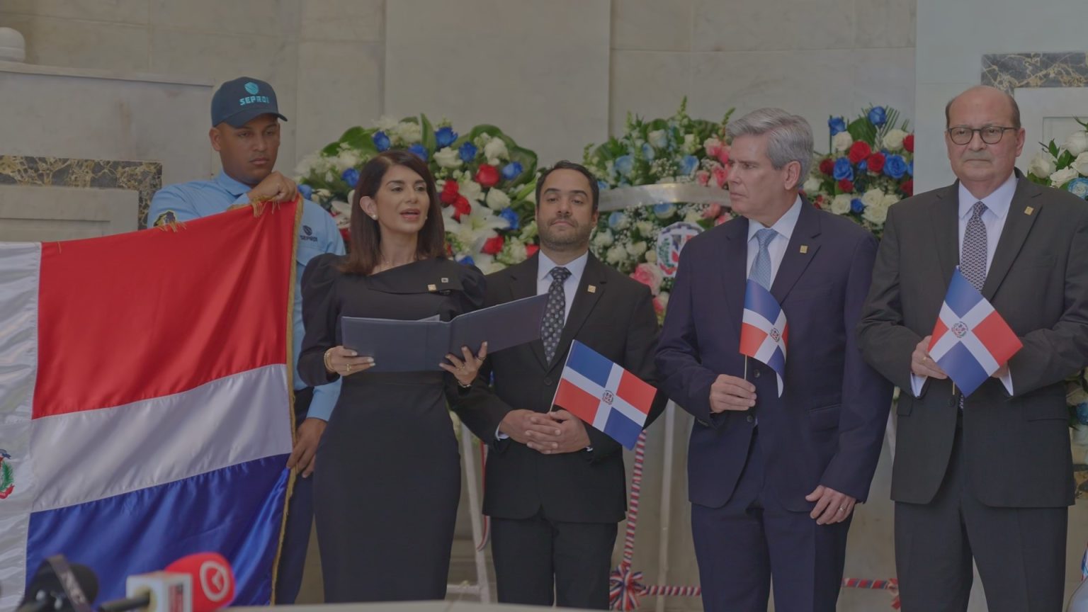 Banreservas rinde homenaje a los Padres de la Patria en el 182 ...